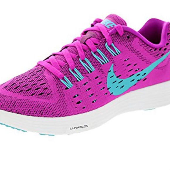 Women's Nike LunarTempo Running Shoe - Picture 1 of 9